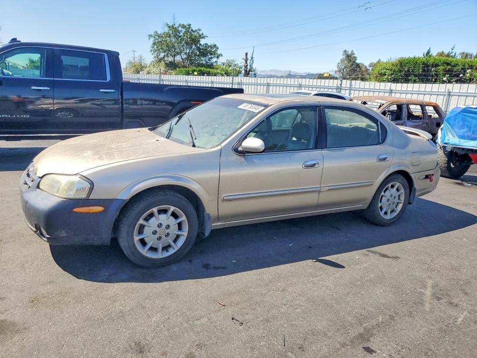 NISSAN MAXIMA 2000 with VIN JN1CA31A1YT004249 - Photo from auction