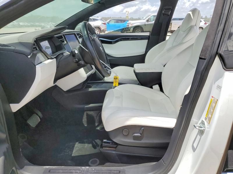 Photo 7 from auction – 2017 TESLA MODEL X with VIN 5YJXCBE28HF049634