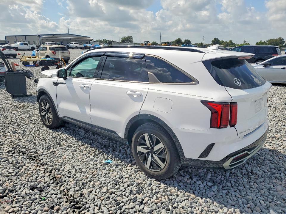 Photo 2 from auction – 2023 KIA SORENTO with VIN 5XYRL4LC7PG213950