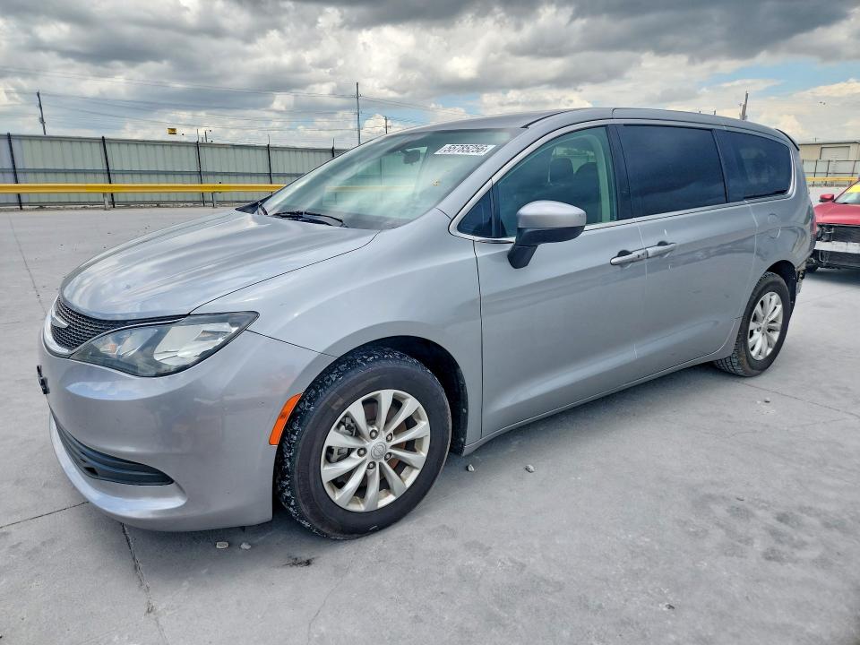 CHRYSLER PACIFICA 2019 with VIN 2C4RC1CG9KR720676 - Photo from auction