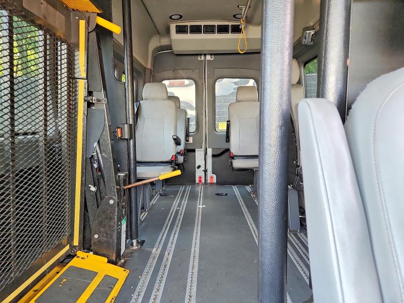 Photo 10 from auction – 2018 FORD TRANSIT with VIN 1FTBW2XM9JKB53235