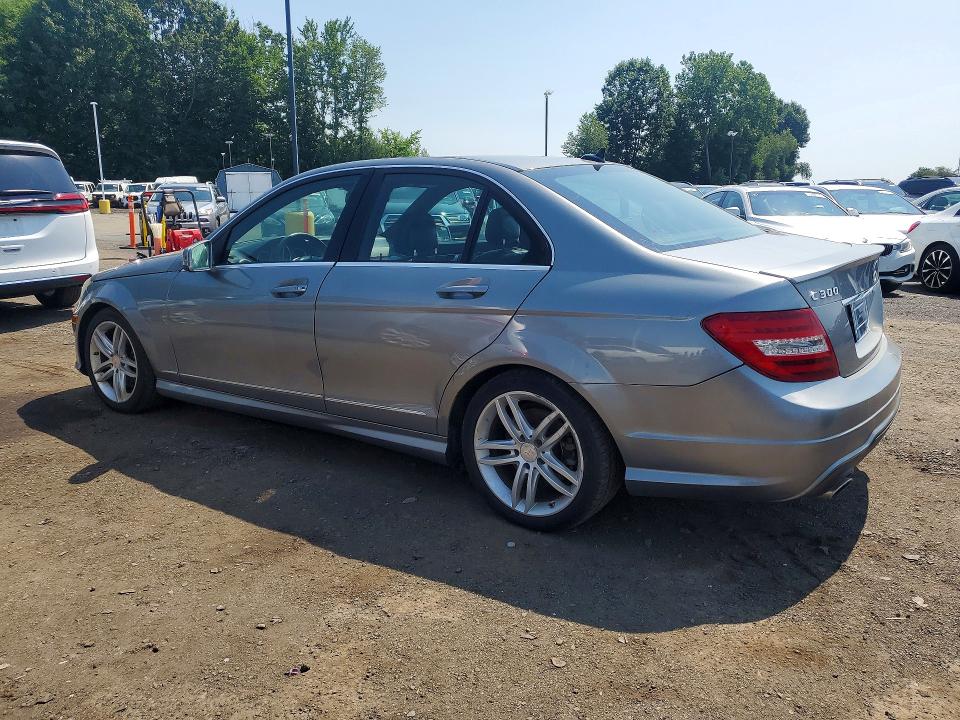 Photo 2 from auction – 2014 MERCEDES-BENZ C with VIN WDDGF8AB2EA949861