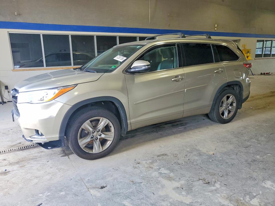 TOYOTA HIGHLANDER 2015 with VIN 5TDDKRFHXFS079759 - Photo from auction