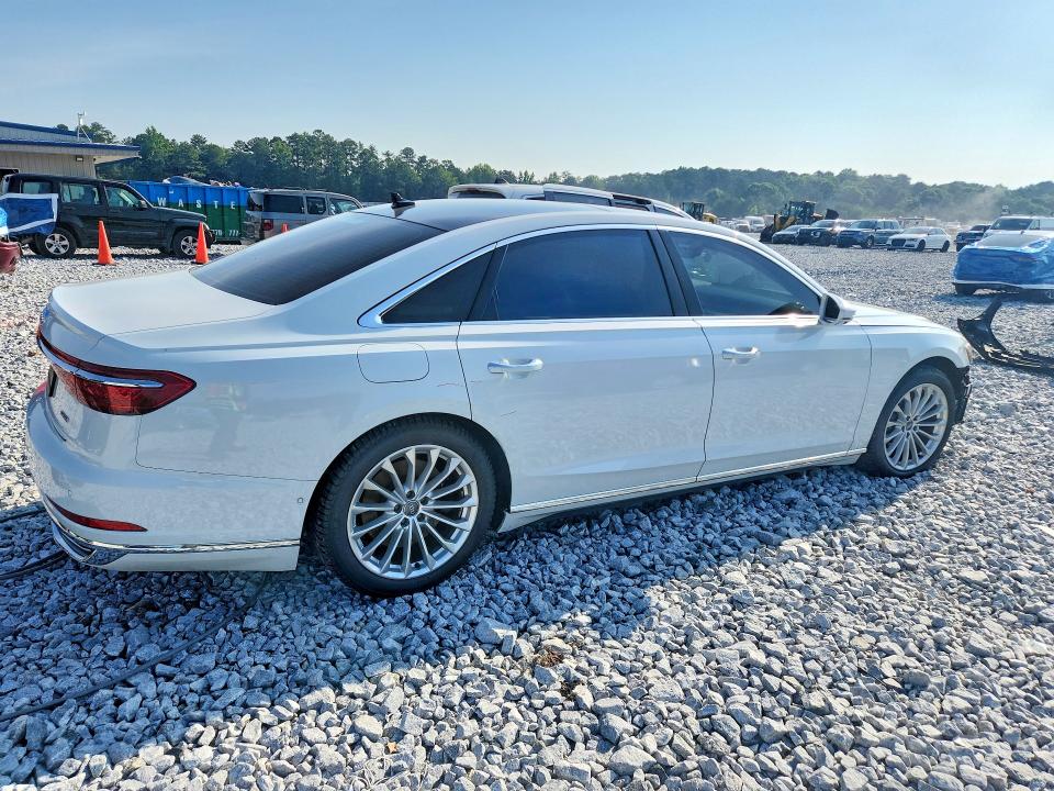 Photo 3 from auction – 2020 AUDI A8 with VIN WAU8EAF88LN003076