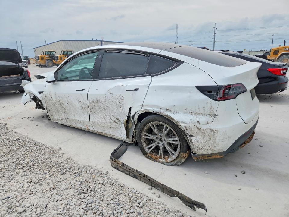 Photo 2 from auction – 2023 TESLA MODEL Y with VIN 7SAYGDEE8PA058914
