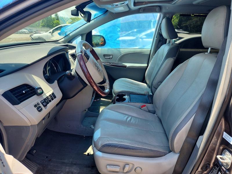 Photo 7 from auction – 2013 TOYOTA SIENNA with VIN 5TDYK3DC4DS327846