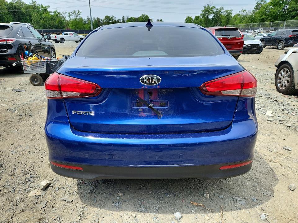Снимка 6 от търг – 2017 KIA FORTE с VIN 3KPFK4A76HE104390
