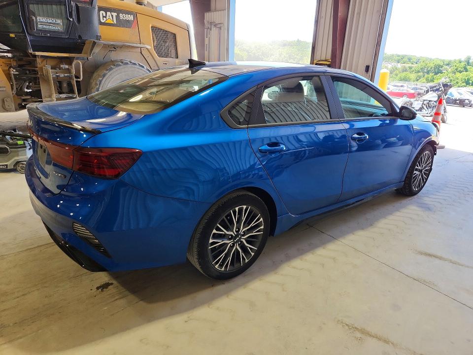 Photo 3 from auction – 2023 KIA FORTE with VIN 3KPF54AD3PE660913