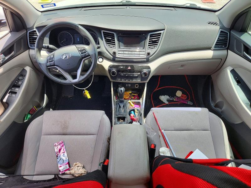 Photo 8 from auction – 2017 HYUNDAI TUCSON with VIN KM8J3CA29HU587022