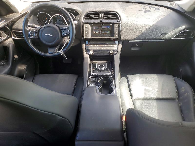 Photo 8 from auction – 2017 JAGUAR F-PACE with VIN SADCJ2BV7HA058616