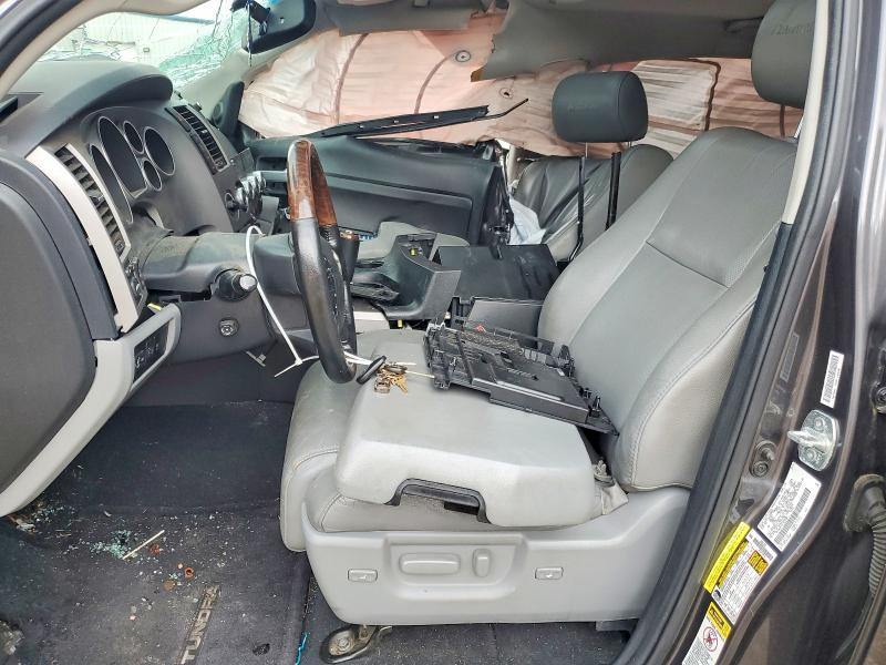 Photo 7 from auction – 2012 TOYOTA TUNDRA with VIN 5TFHW5F11CX264581