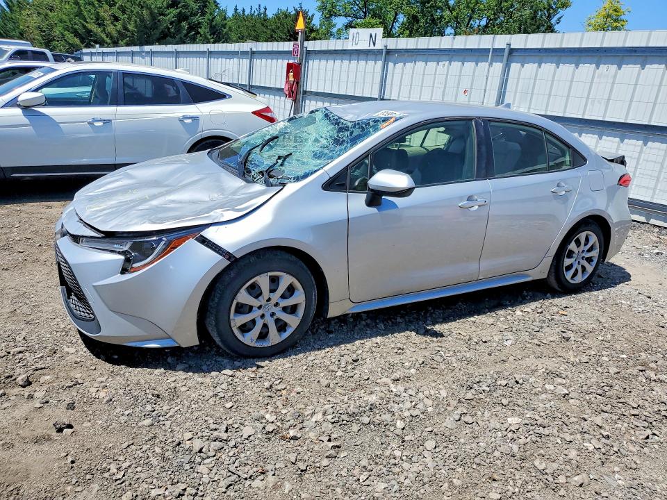 TOYOTA COROLLA 2022 with VIN JTDEPMAE8N3013135 - Photo from auction