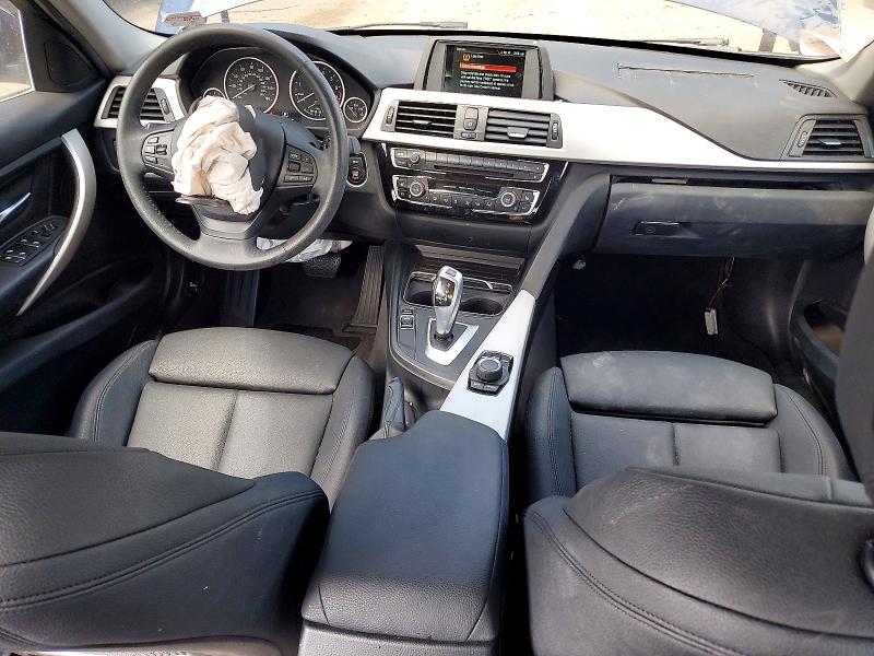 Photo 8 from auction – 2018 BMW 3 SERIES with VIN WBA8E5G54JNU46284