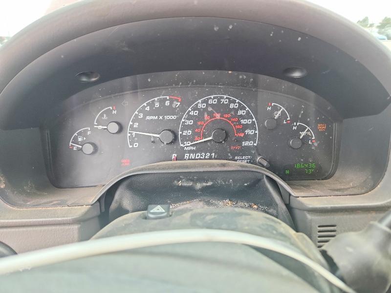Photo 9 from auction – 2002 FORD EXPLORER with VIN 1FMZU73W52ZB31262