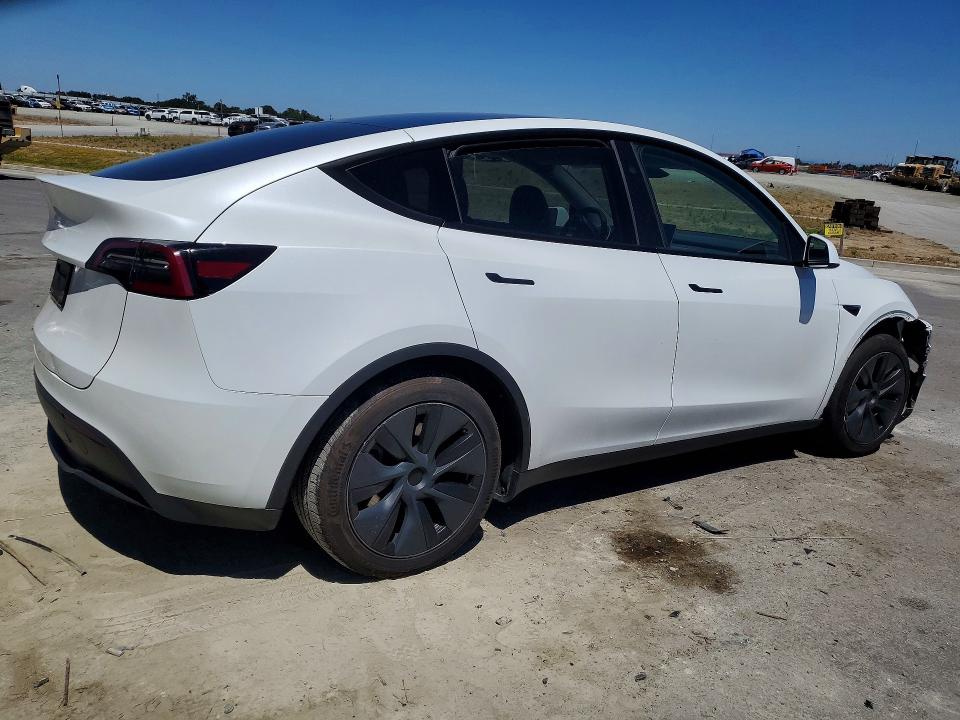 Photo 3 from auction – 2024 TESLA MODEL Y with VIN 7SAYGDEE6RF197025