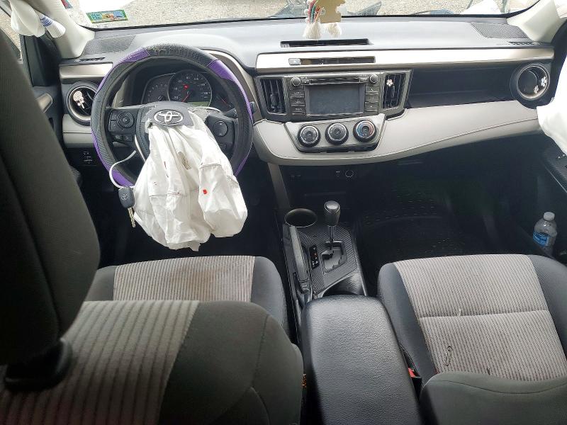 Photo 8 from auction – 2013 TOYOTA RAV4 with VIN 2T3BFREV6DW028211