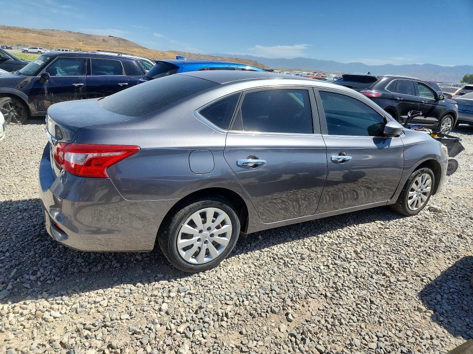 Photo 3 from auction – 2017 NISSAN SENTRA with VIN 3N1AB7AP9HY253485