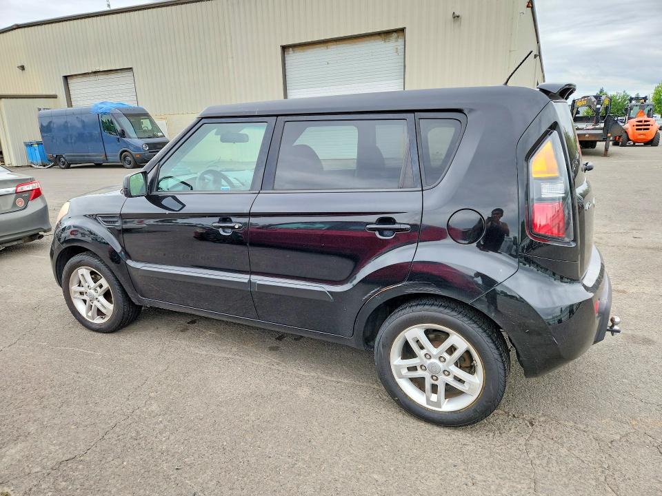 Photo 2 from auction – 2011 KIA SOUL with VIN KNDJT2A26B7271100