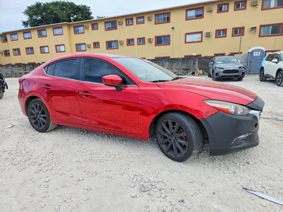 Photo 4 from auction – 2018 MAZDA 3 with VIN 3MZBN1V32JM210212