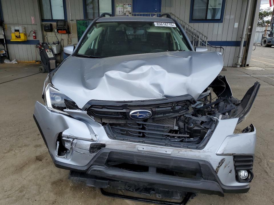 Photo 5 from auction – 2023 SUBARU FORESTER with VIN JF2SKAEC6PH481798