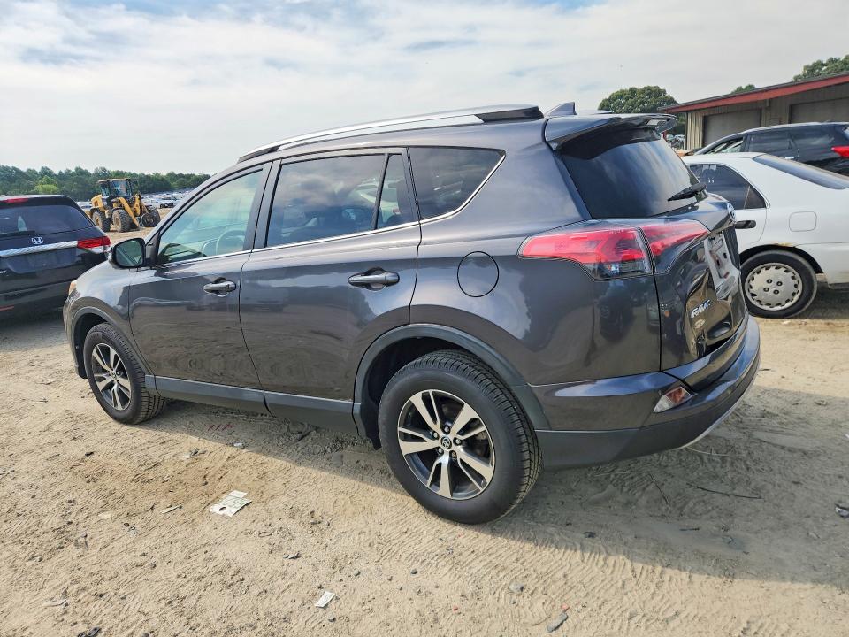 Photo 2 from auction – 2018 TOYOTA RAV4 with VIN JTMRFREV6JJ717061