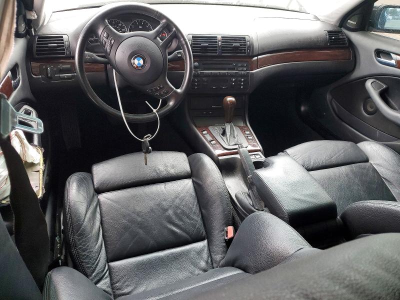 Photo 8 from auction – 2005 BMW 330 with VIN WBAEV53425KM39700