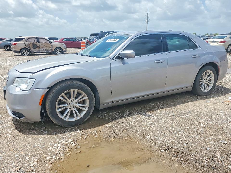 2017 CHRYSLER 300 - Търг №58377826