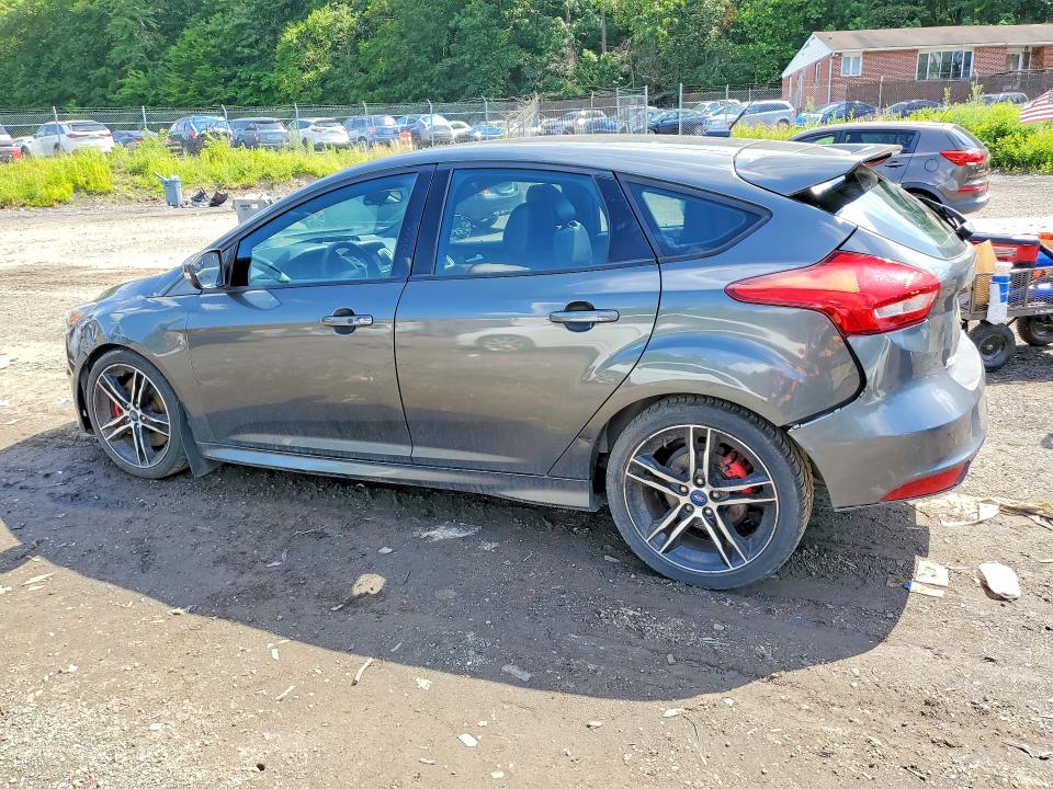 Photo 2 from auction – 2017 FORD FOCUS with VIN 1FADP3L9XHL262679
