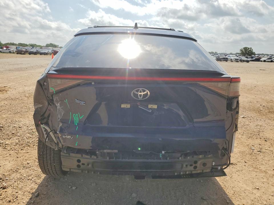 Photo 6 from auction – 2026 TOYOTA BZ with VIN JTMBCAEB6TA000907