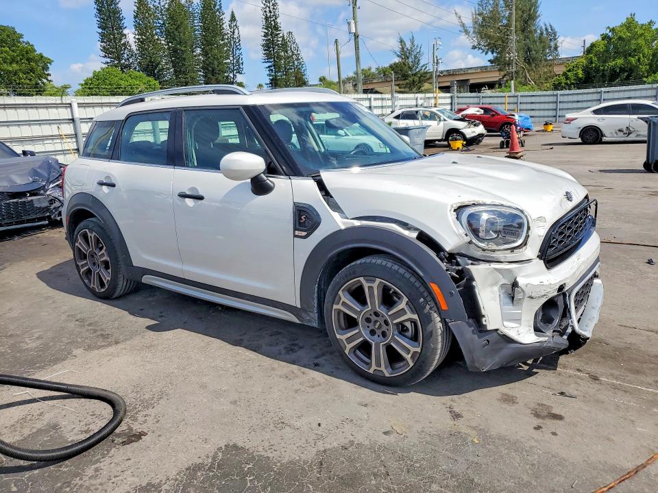 Photo 4 from auction – 2024 MINI COOPER with VIN WMZ53BR0XR3R53614