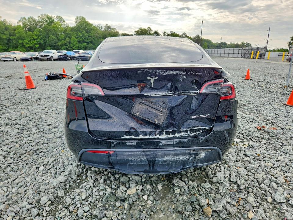 Снимка 6 от търг – 2023 TESLA MODEL Y с VIN 7SAYGDEF3PF602523