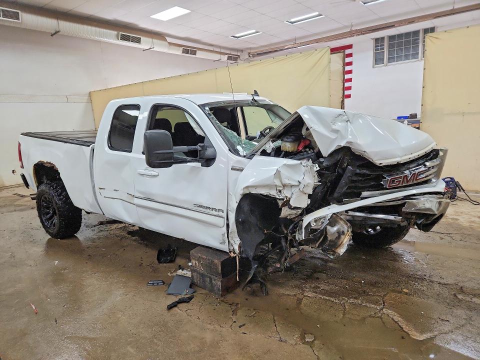 Photo 4 from auction – 2010 GMC SIERRA with VIN 1GTSKVE34AZ106273