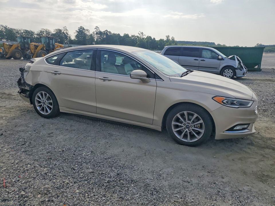 Zdjęcie 4 z aukcji – 2017 FORD FUSION z VIN 3FA6P0HD0HR403491
