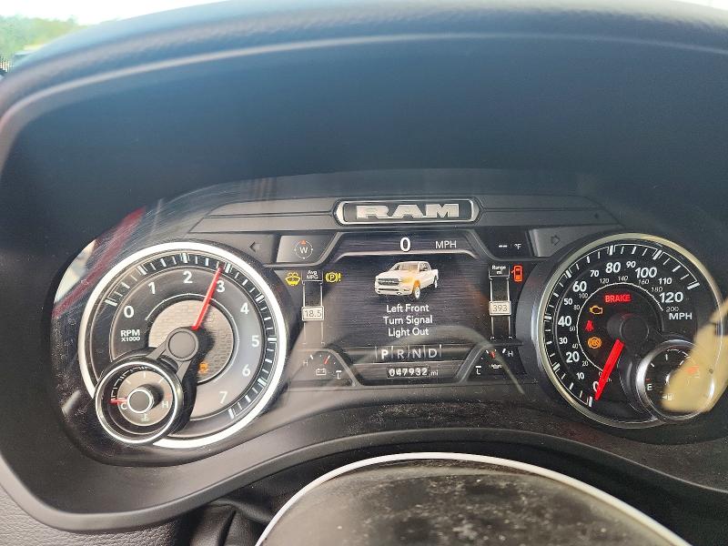 Photo 9 from auction – 2022 RAM 1500 with VIN 1C6RREBT0NN270607