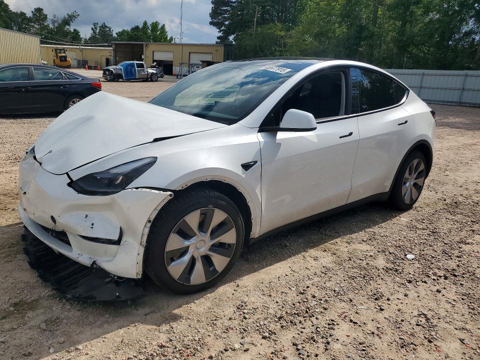 TESLA MODEL Y 2023 with VIN 7SAYGDEEXPF759134 - Photo from auction