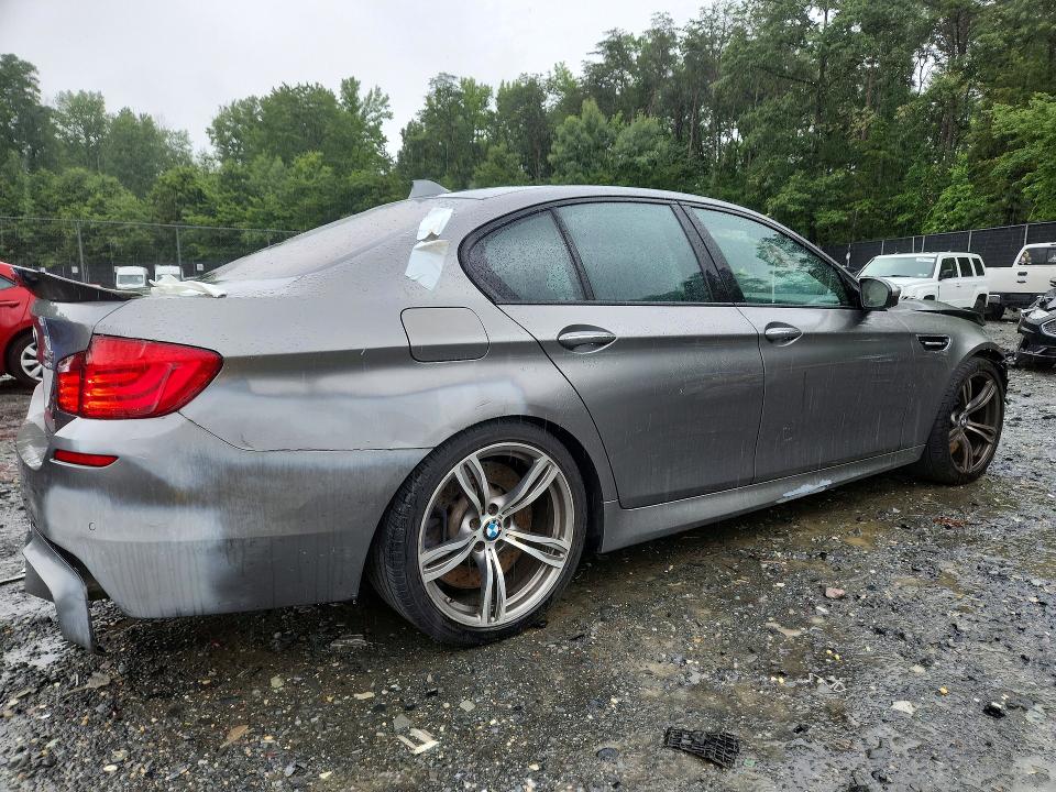 Photo 3 from auction – 2013 BMW M5 with VIN WBSFV9C56DD095906