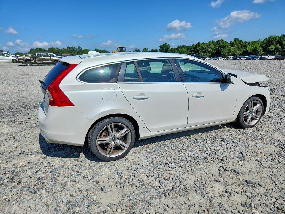 Photo 3 from auction – 2017 VOLVO V60 with VIN YV140MEK4H1332283