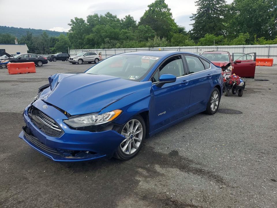 FORD FUSION 2017 with VIN 3FA6P0LUXHR240016 - Photo from auction