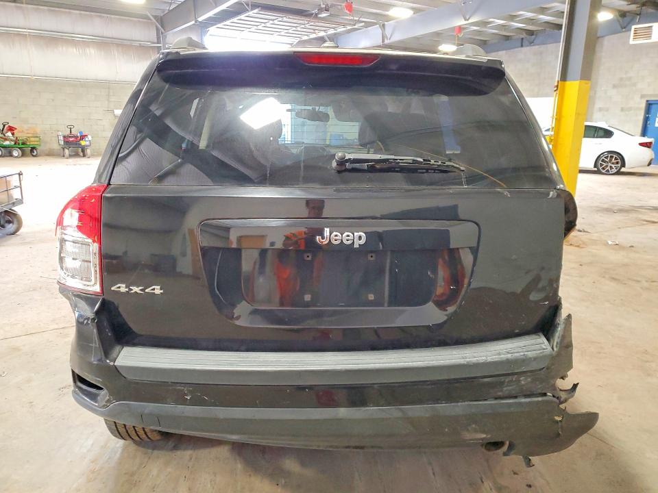Photo 6 from auction – 2012 JEEP COMPASS with VIN 1C4NJDBB8CD577168