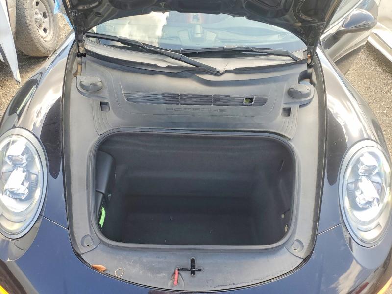 Photo 11 from auction – 2019 PORSCHE 911 with VIN WP0AB2A9XKS115400
