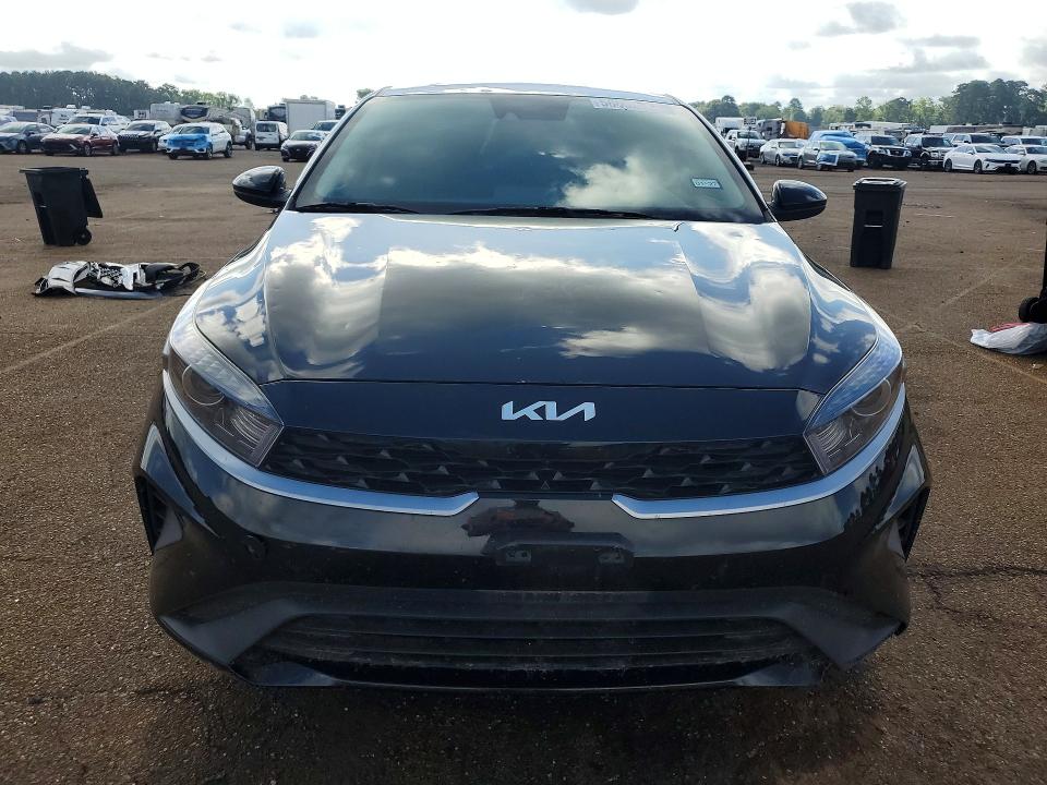 Photo 5 from auction – 2023 KIA FORTE with VIN 3KPF24AD9PE564504