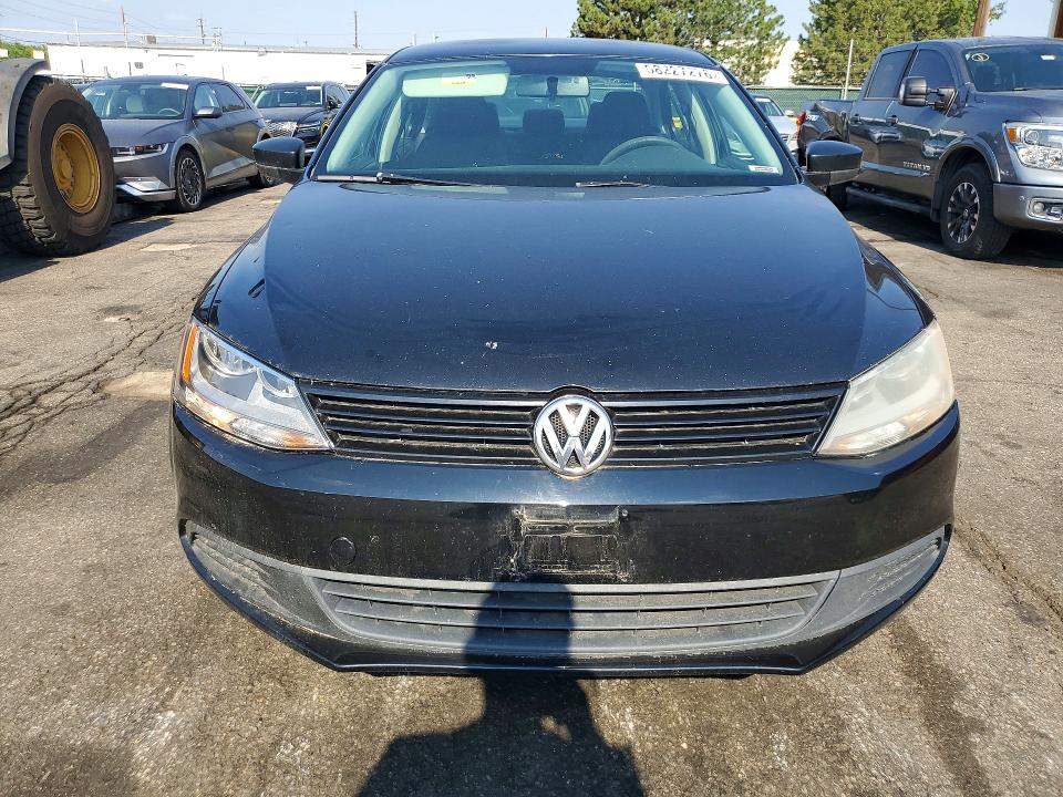 Photo 5 from auction – 2014 VOLKSWAGEN JETTA with VIN 3VW2K7AJ7EM210163