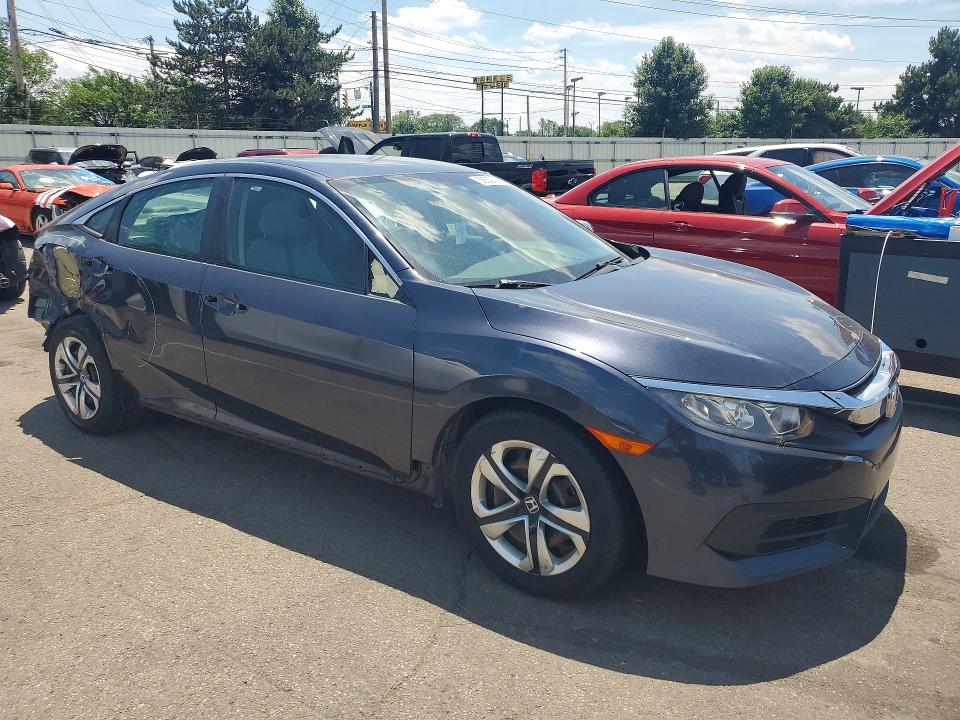 Photo 4 from auction – 2018 HONDA CIVIC with VIN 2HGFC2F52JH506363
