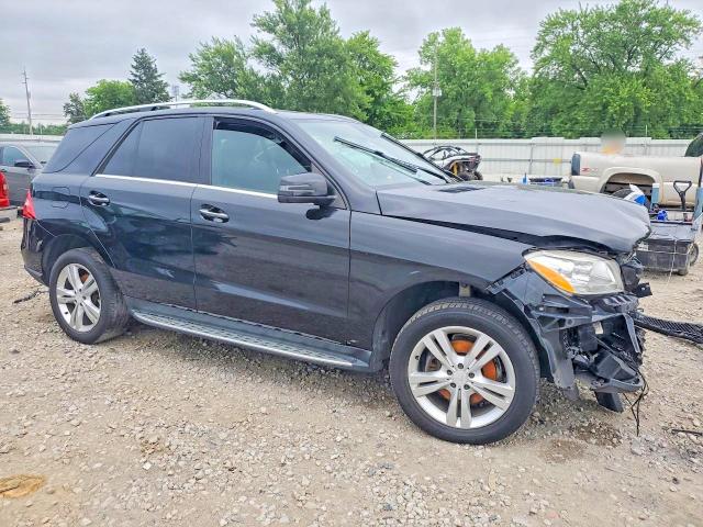 Photo 4 from auction – 2015 MERCEDES-BENZ ML with VIN 4JGDA5JB1FA486134