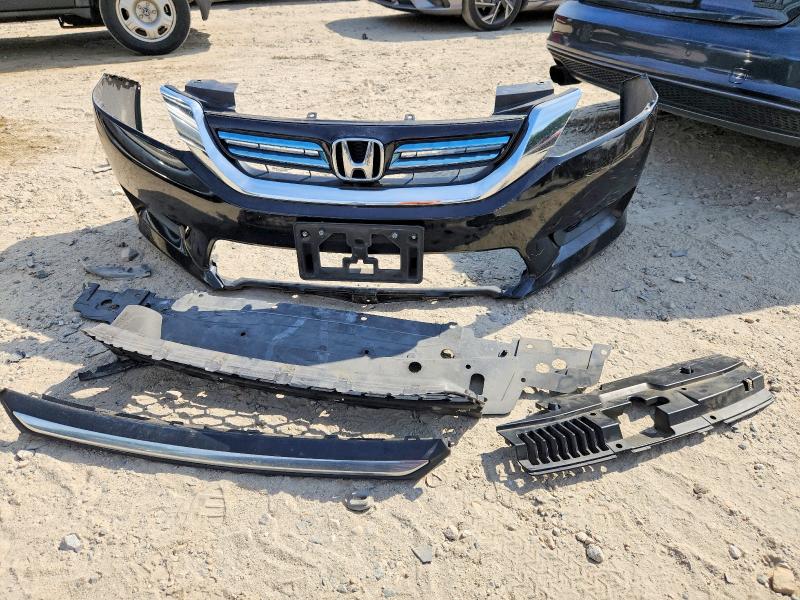 Photo 12 from auction – 2015 HONDA ACCORD with VIN 1HGCR6F73FA014392