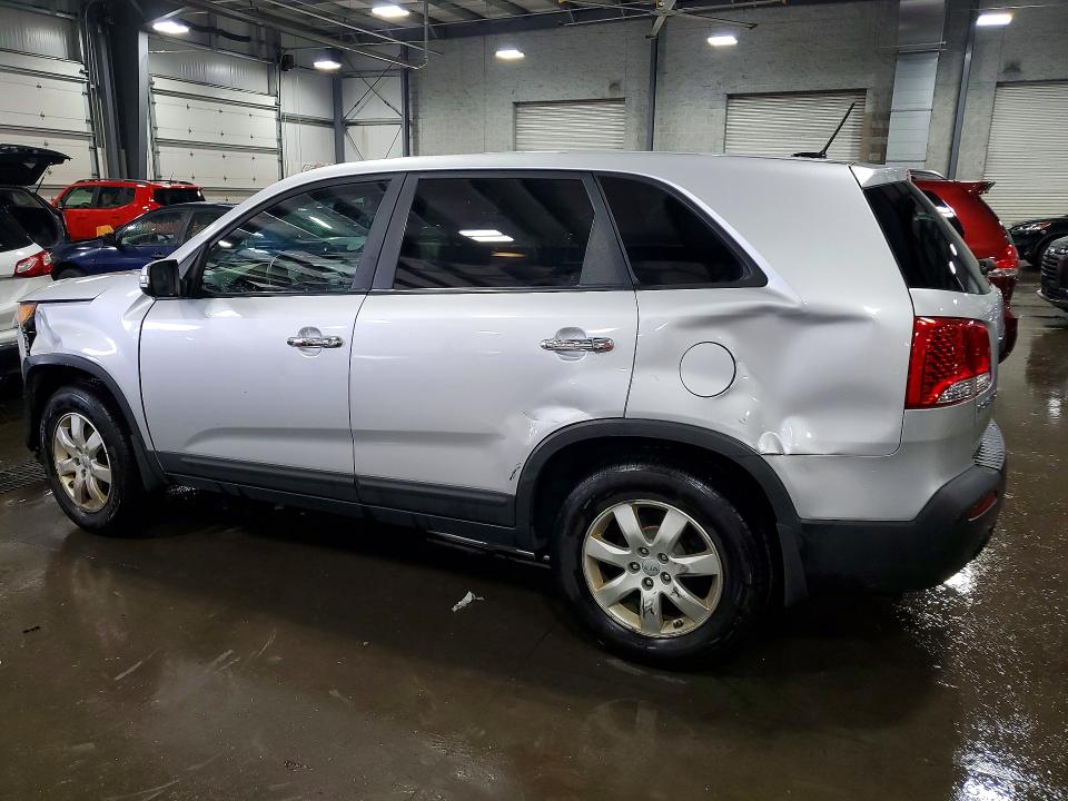 Photo 2 from auction – 2012 KIA SORENTO with VIN 5XYKT3A17CG246843