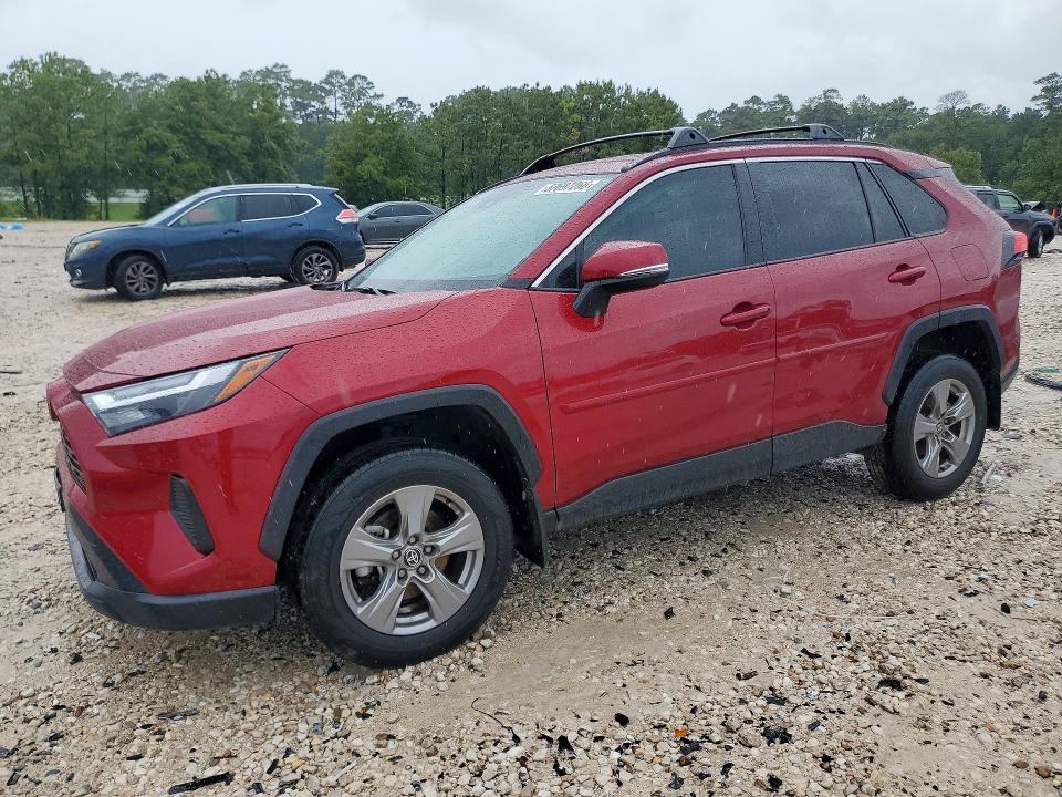 Photo 1 from auction – 2024 TOYOTA RAV4 with VIN 2T3W1RFV4RW353803