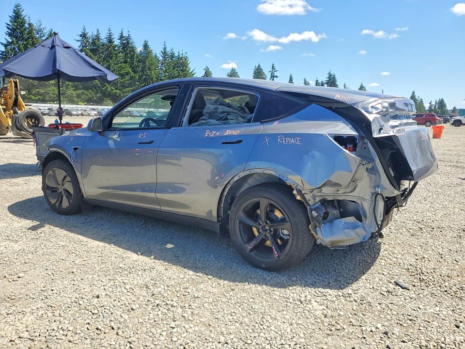 Photo 2 from auction – 2026 TESLA MODEL Y with VIN 7SAYGDED8TF390162