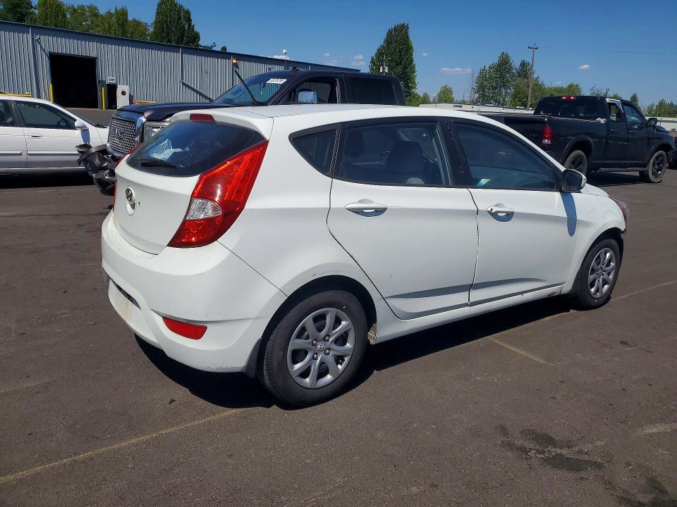 Photo 3 from auction – 2013 HYUNDAI ACCENT with VIN KMHCT5AE5DU063553