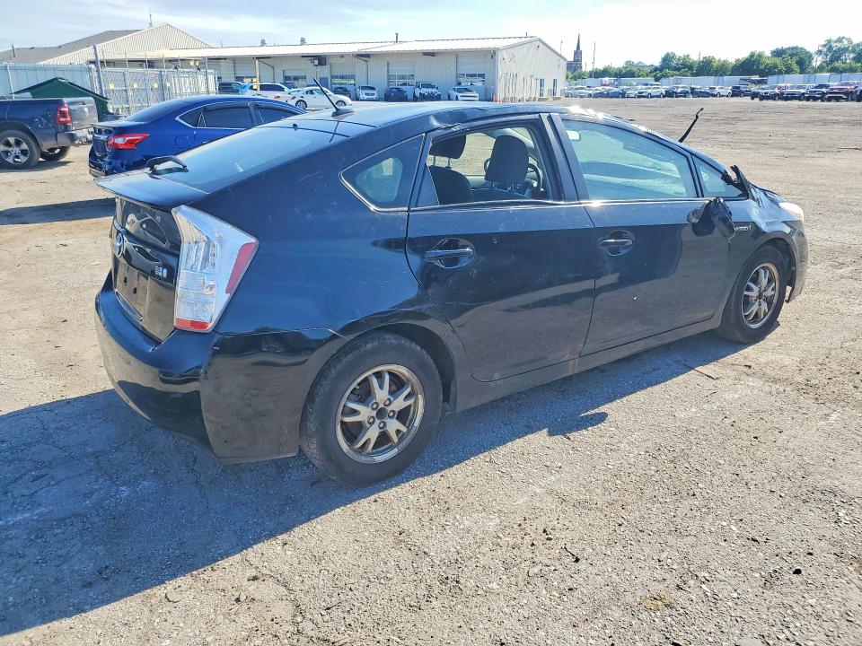 Foto 3 de la subasta – 2010 TOYOTA PRIUS con VIN JTDKN3DU2A0107769